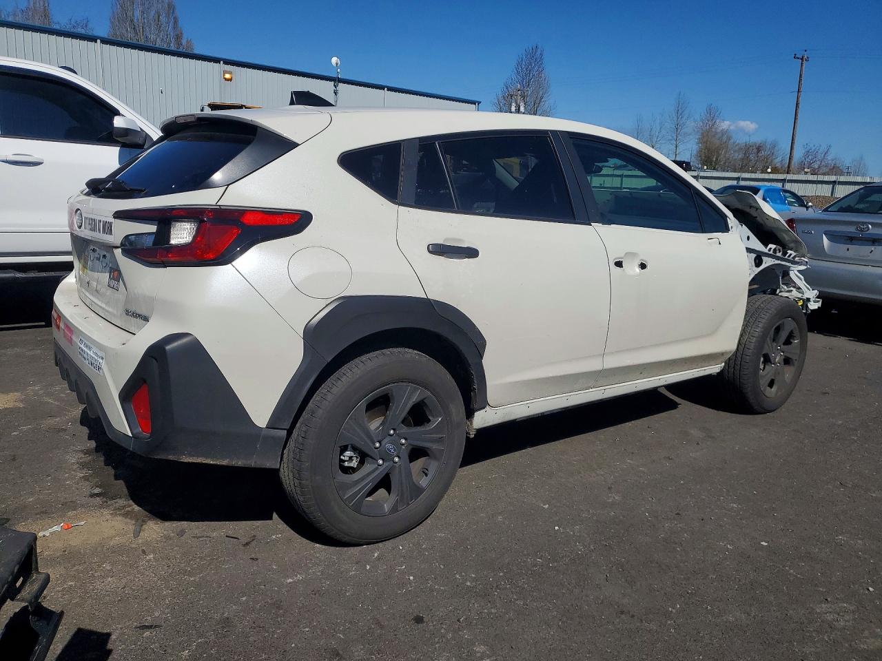 2024 SUBARU CROSSTREK photo 3