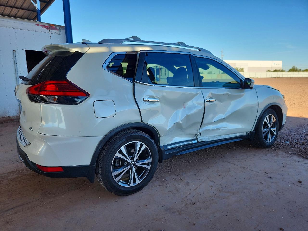 2017 NISSAN ROGUE S photo 5