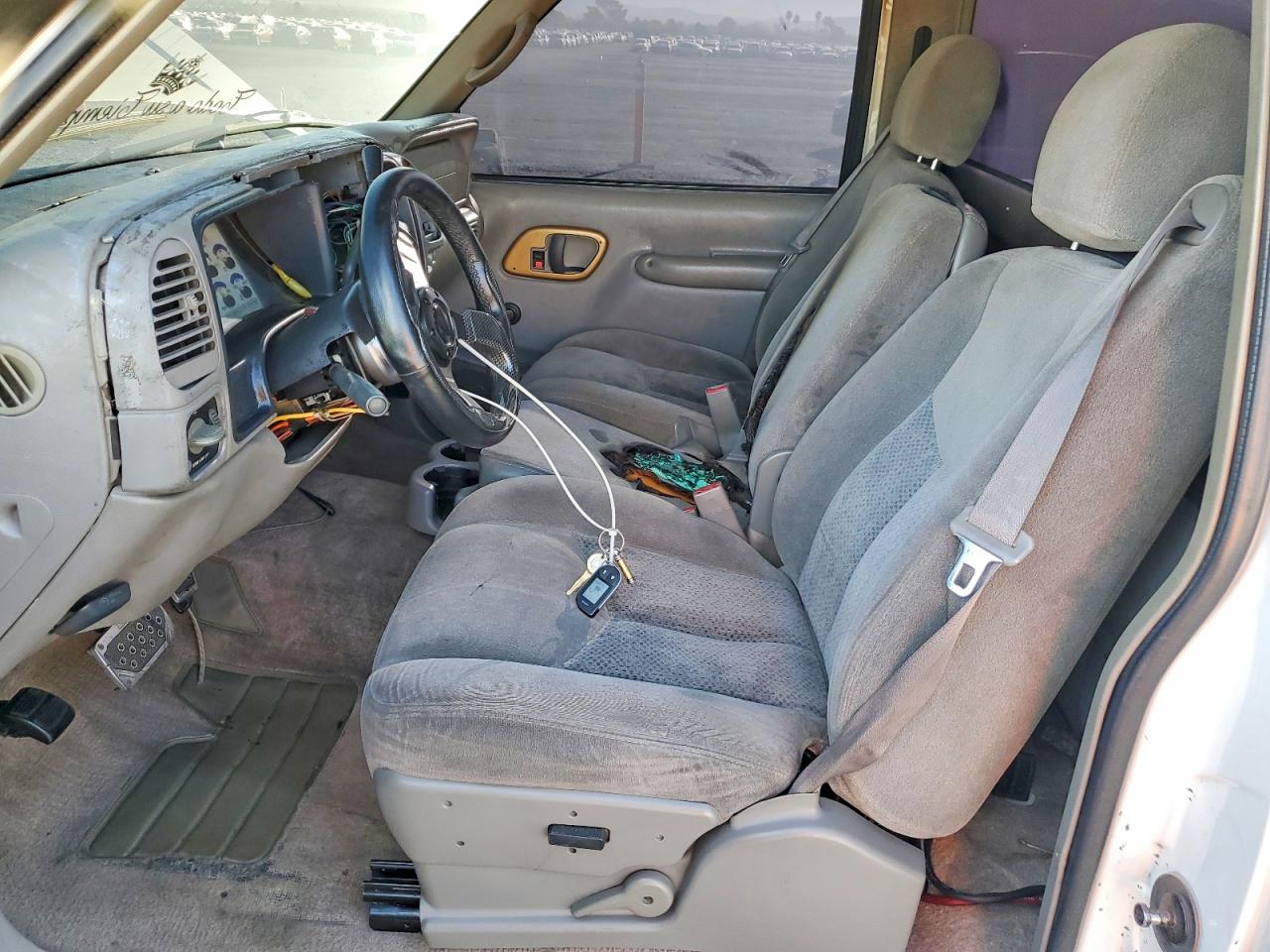 1998 GMC SIERRA C1500 photo 7