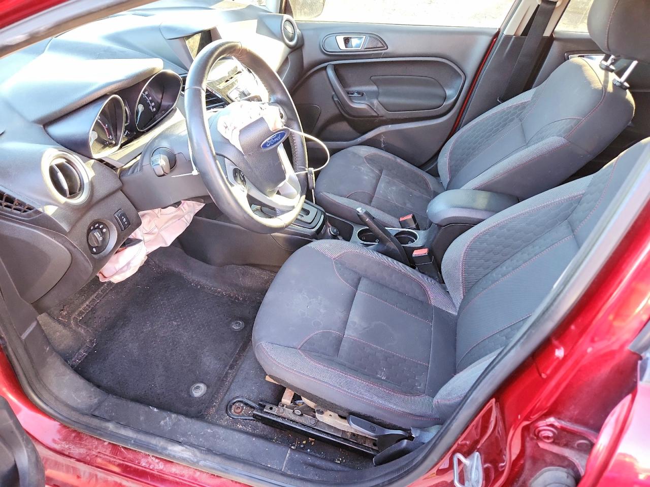 2015 FORD FIESTA SE photo 7