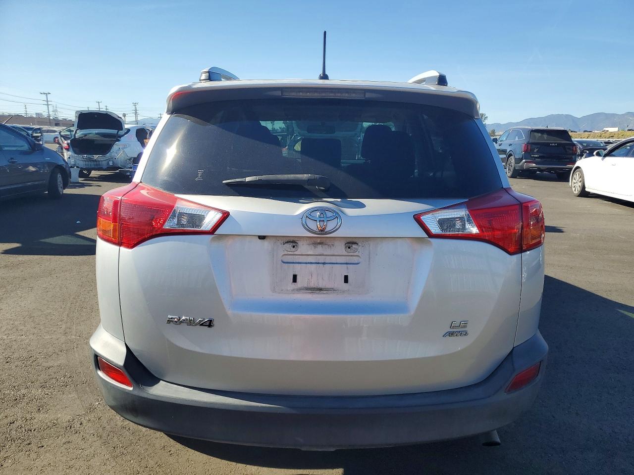 2013 TOYOTA RAV4 LE photo 11