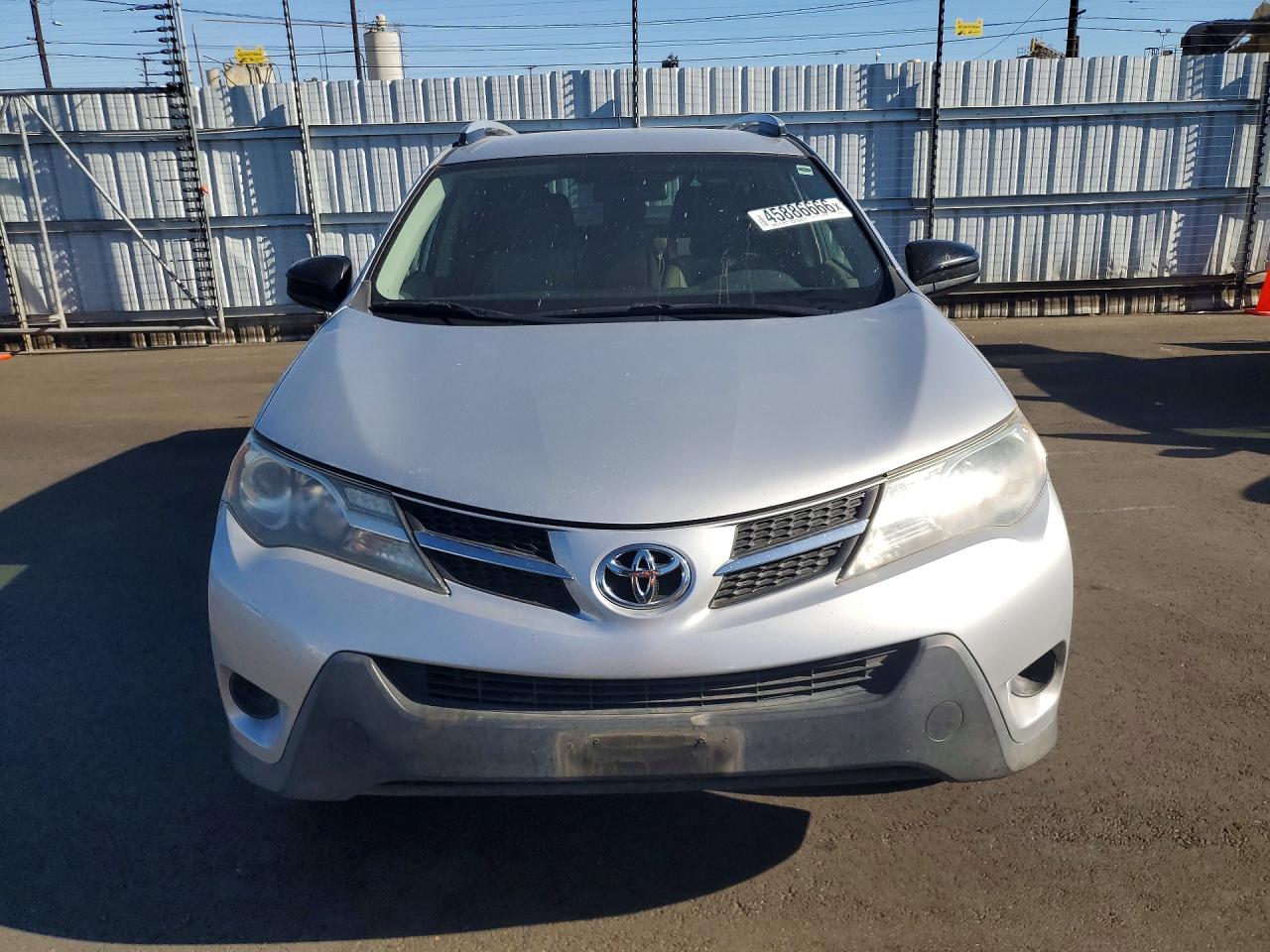 2013 TOYOTA RAV4 LE photo 9
