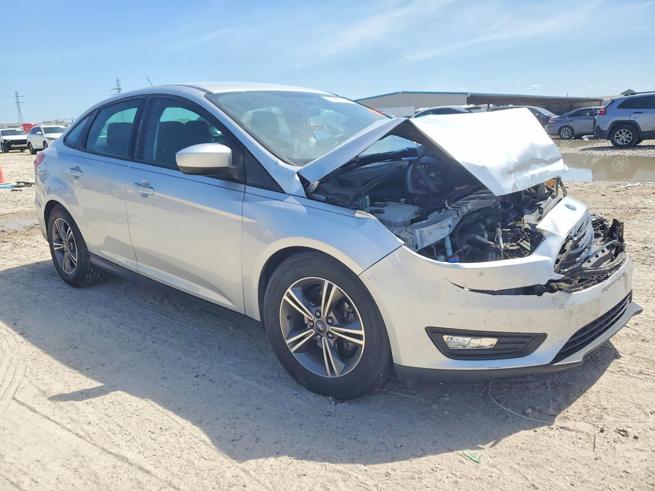 2018 FORD FOCUS SE photo 7