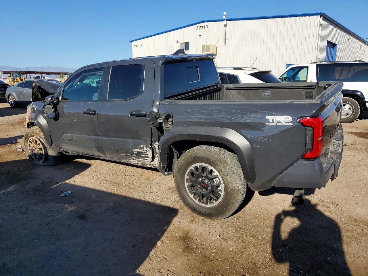 2025 TOYOTA TACOMA TRD OFF-ROAD photo 4