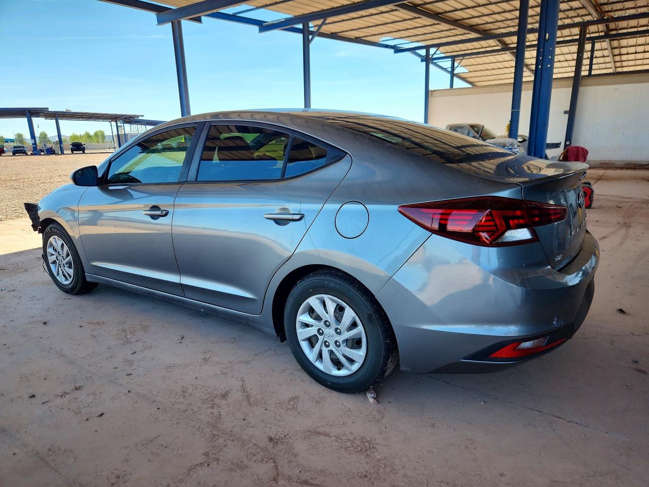 2019 HYUNDAI ELANTRA SE photo 4