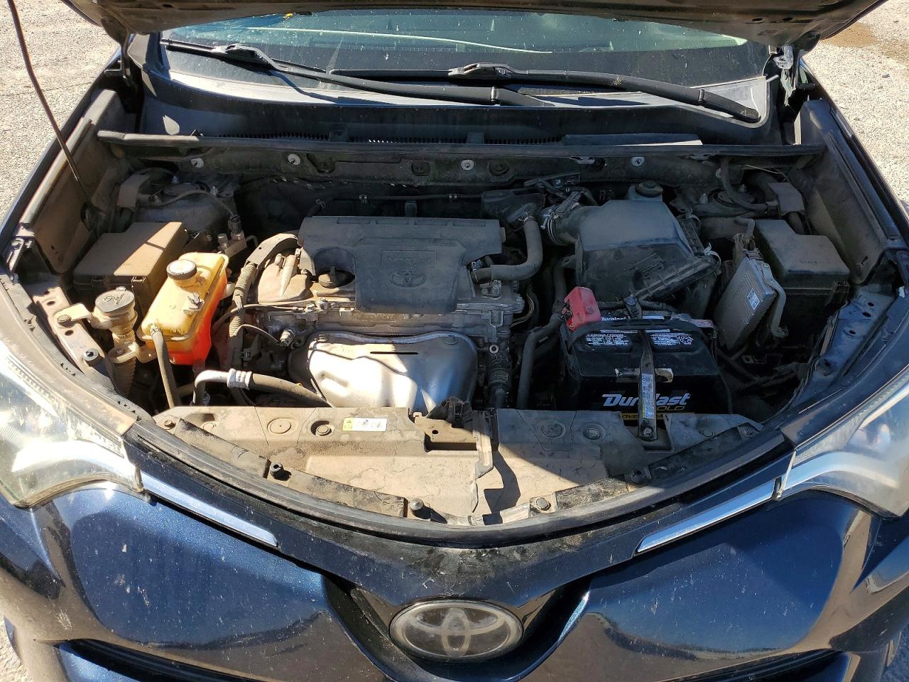 2018 TOYOTA RAV4 LE photo 12