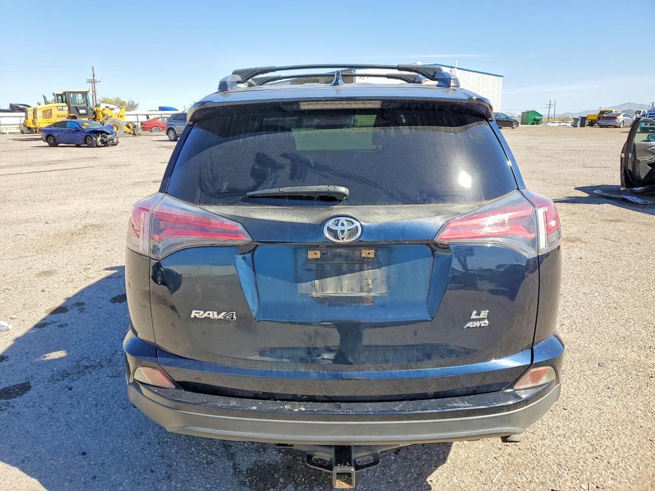 2018 TOYOTA RAV4 LE photo 6