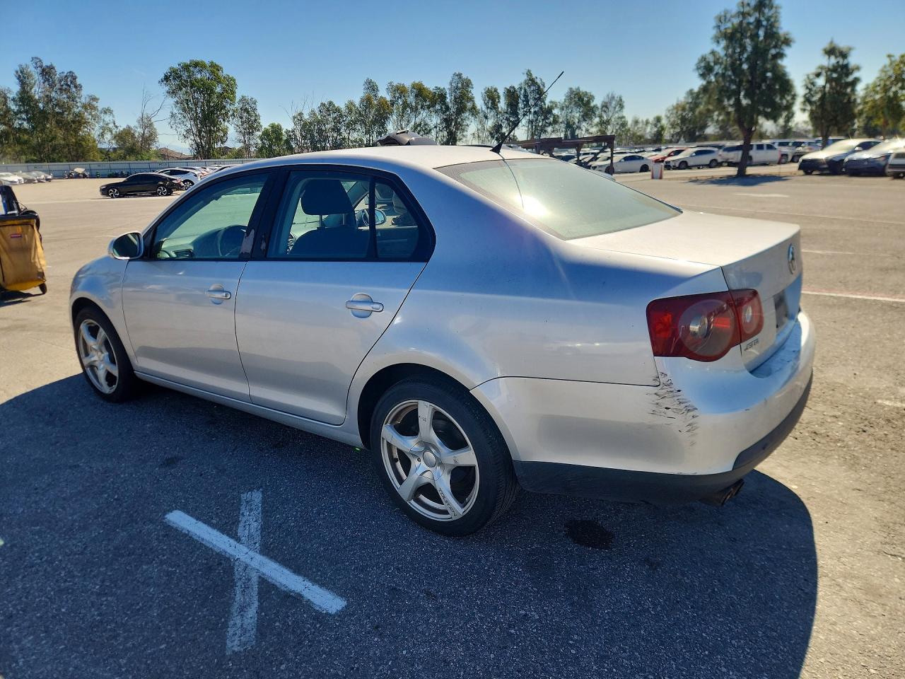 2009 VOLKSWAGEN JETTA S photo 3