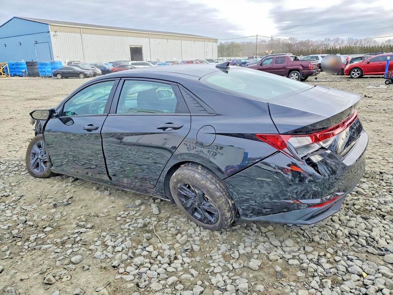 2023 HYUNDAI ELANTRA SEL photo 4