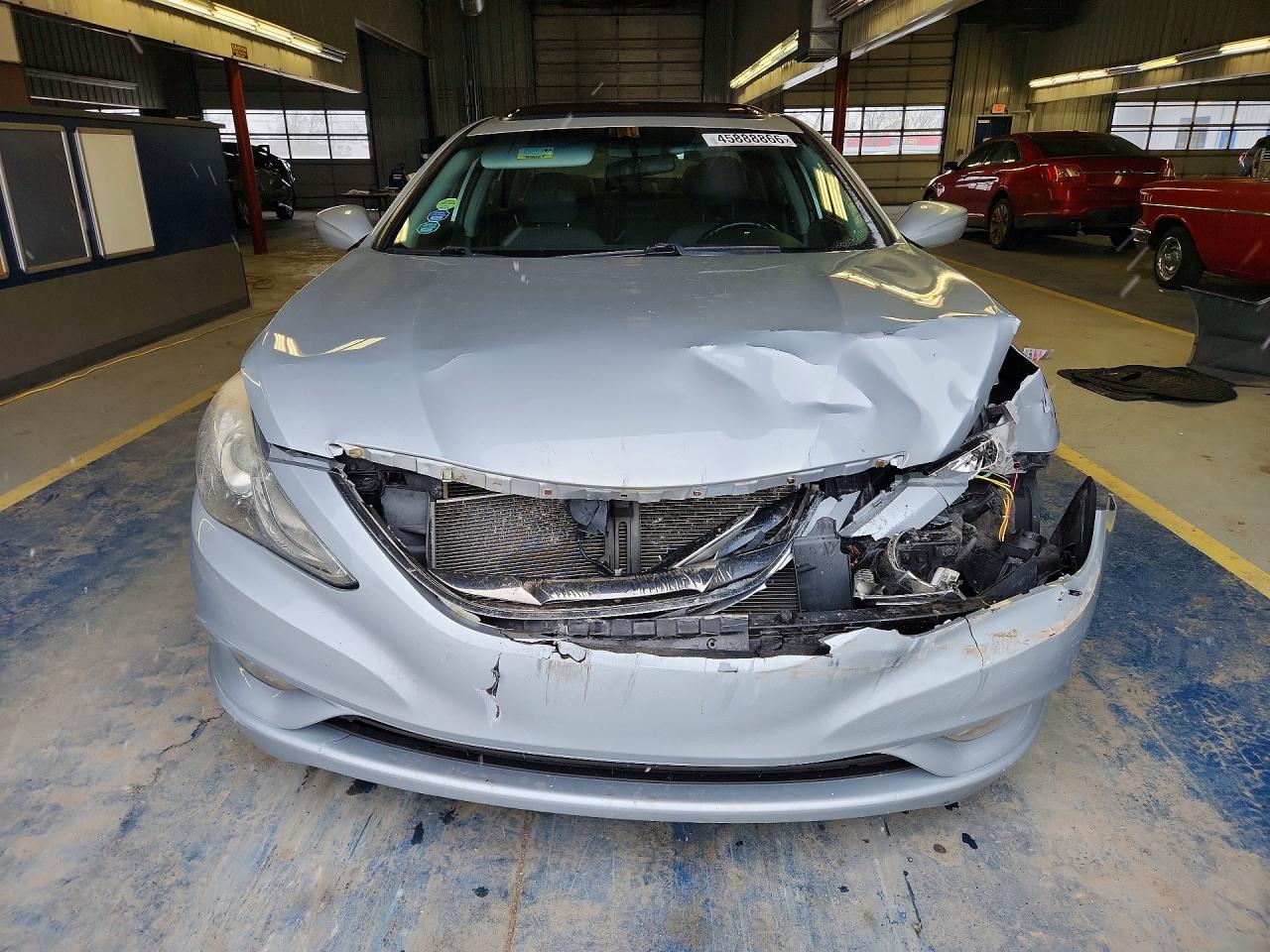 2011 HYUNDAI SONATA SE photo 5