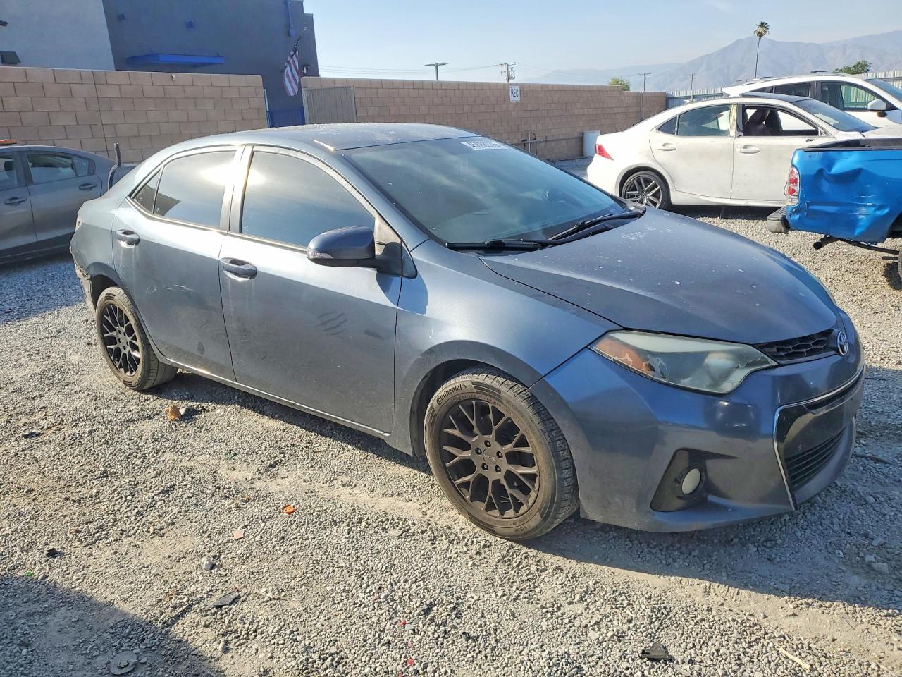 2015 TOYOTA COROLLA S photo 4