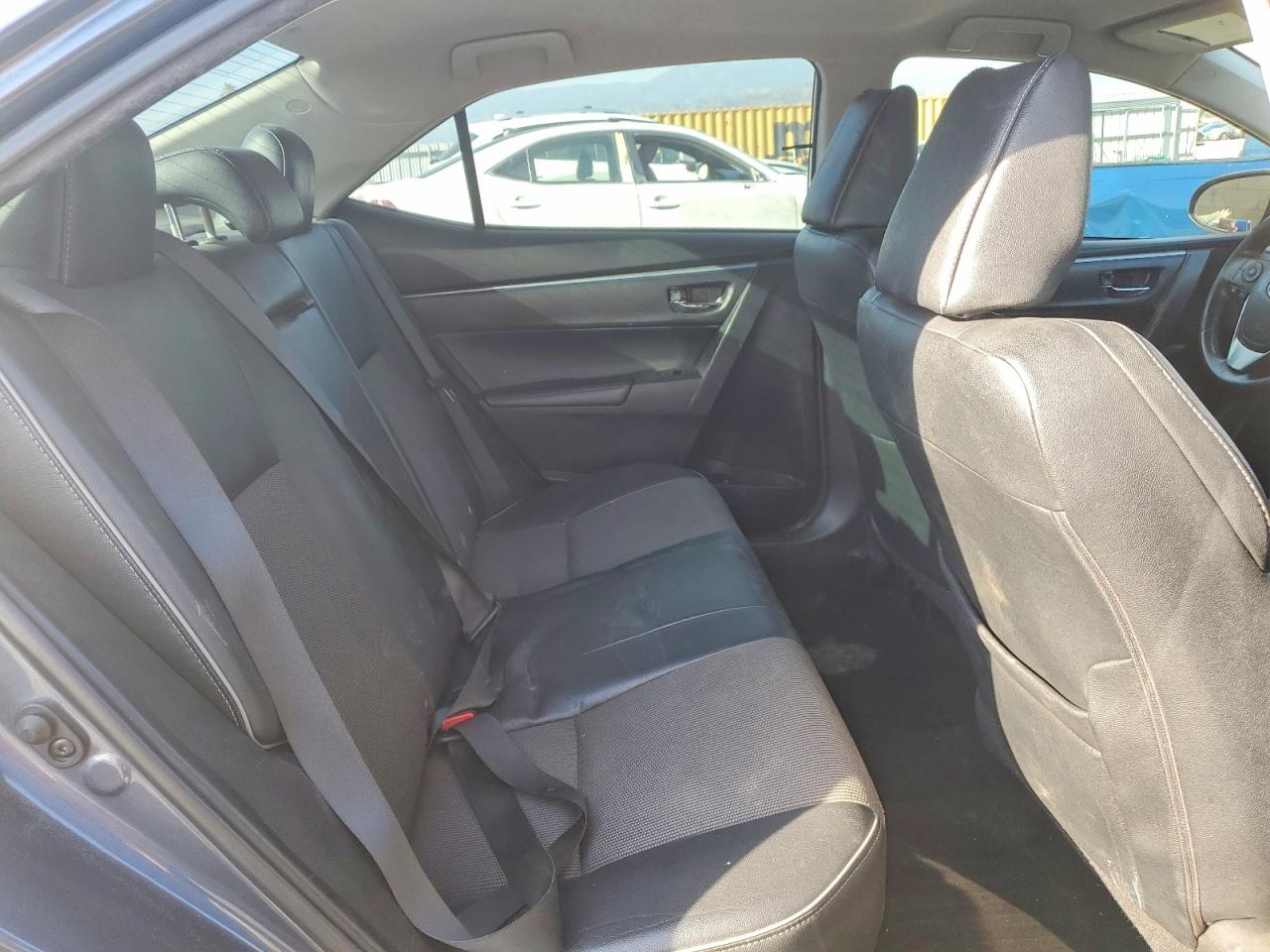 2015 TOYOTA COROLLA S photo 10