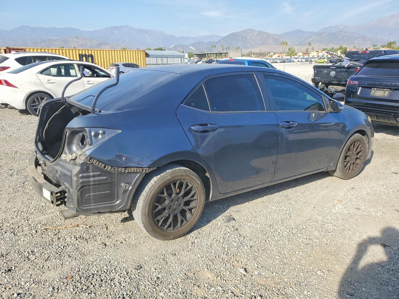 2015 TOYOTA COROLLA S photo 3
