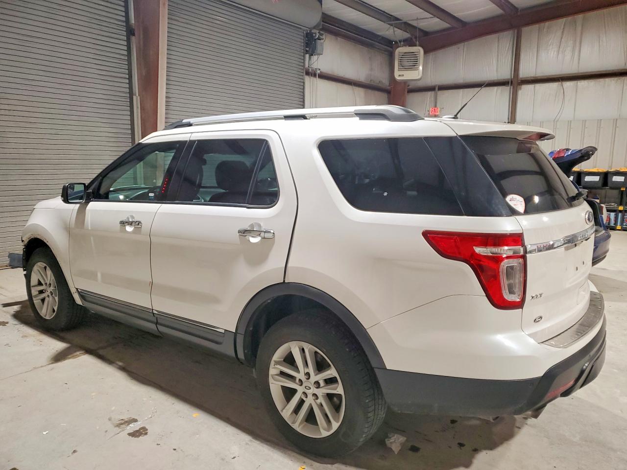 2014 FORD EXPLORER XLT photo 4