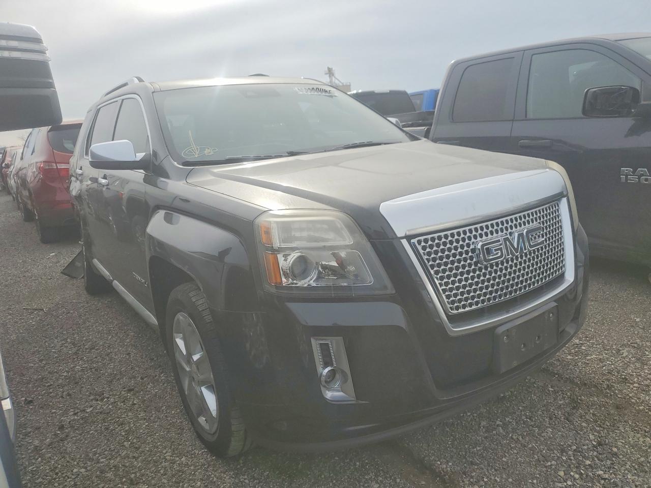 2015 GMC TERRAIN DENALI photo 4