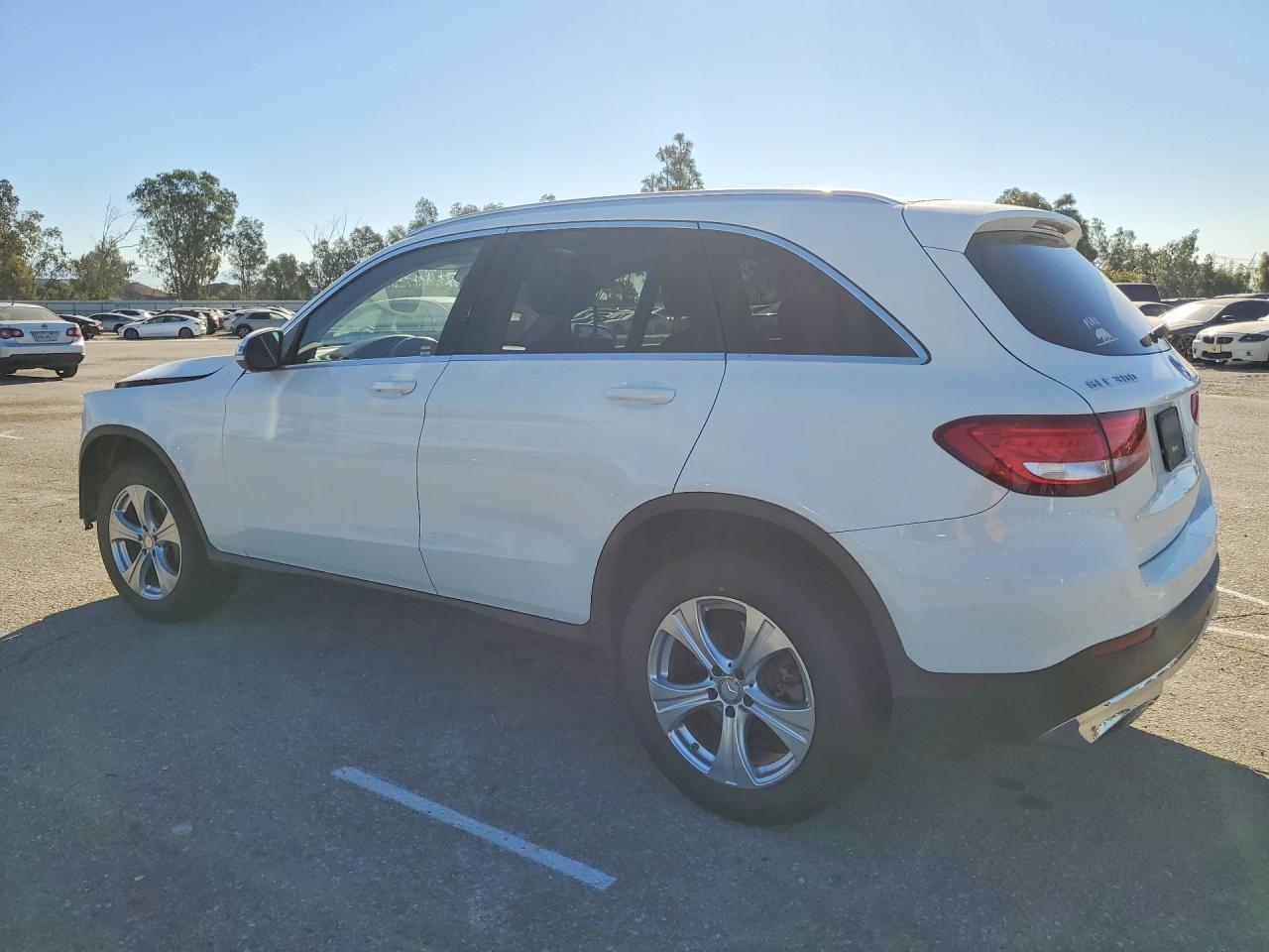 2016 MERCEDES-BENZ GLC 300 photo 4