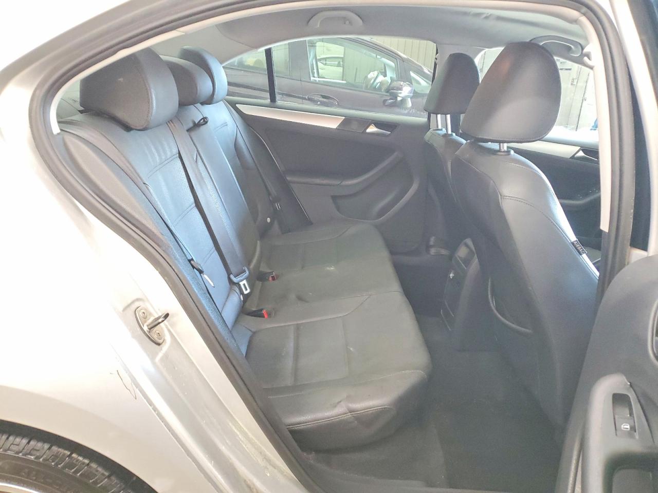 2012 VOLKSWAGEN JETTA TDI photo 10