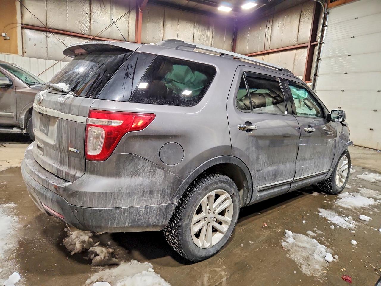 2013 FORD EXPLORER XLT photo 3