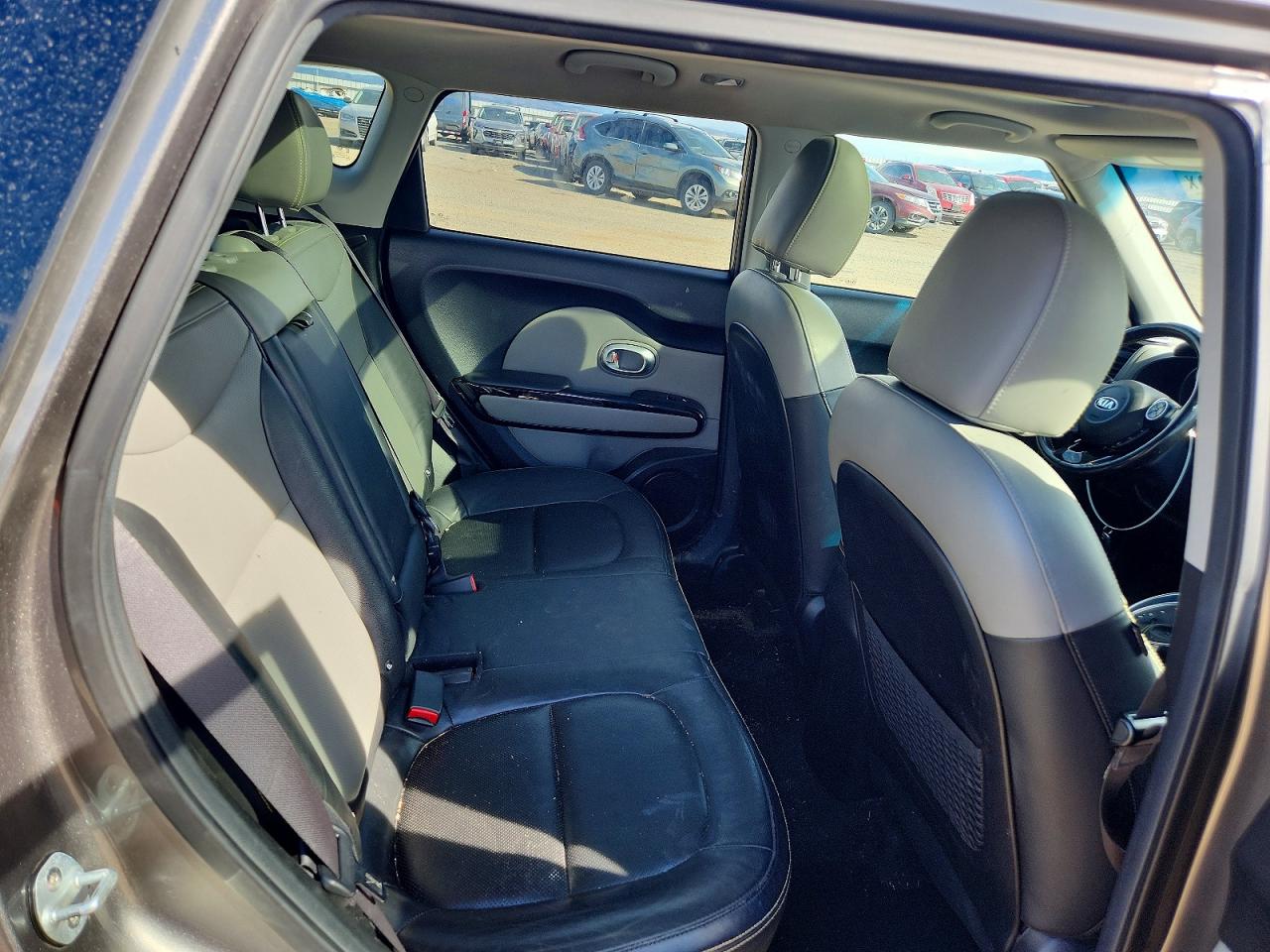 2016 KIA SOUL + photo 19