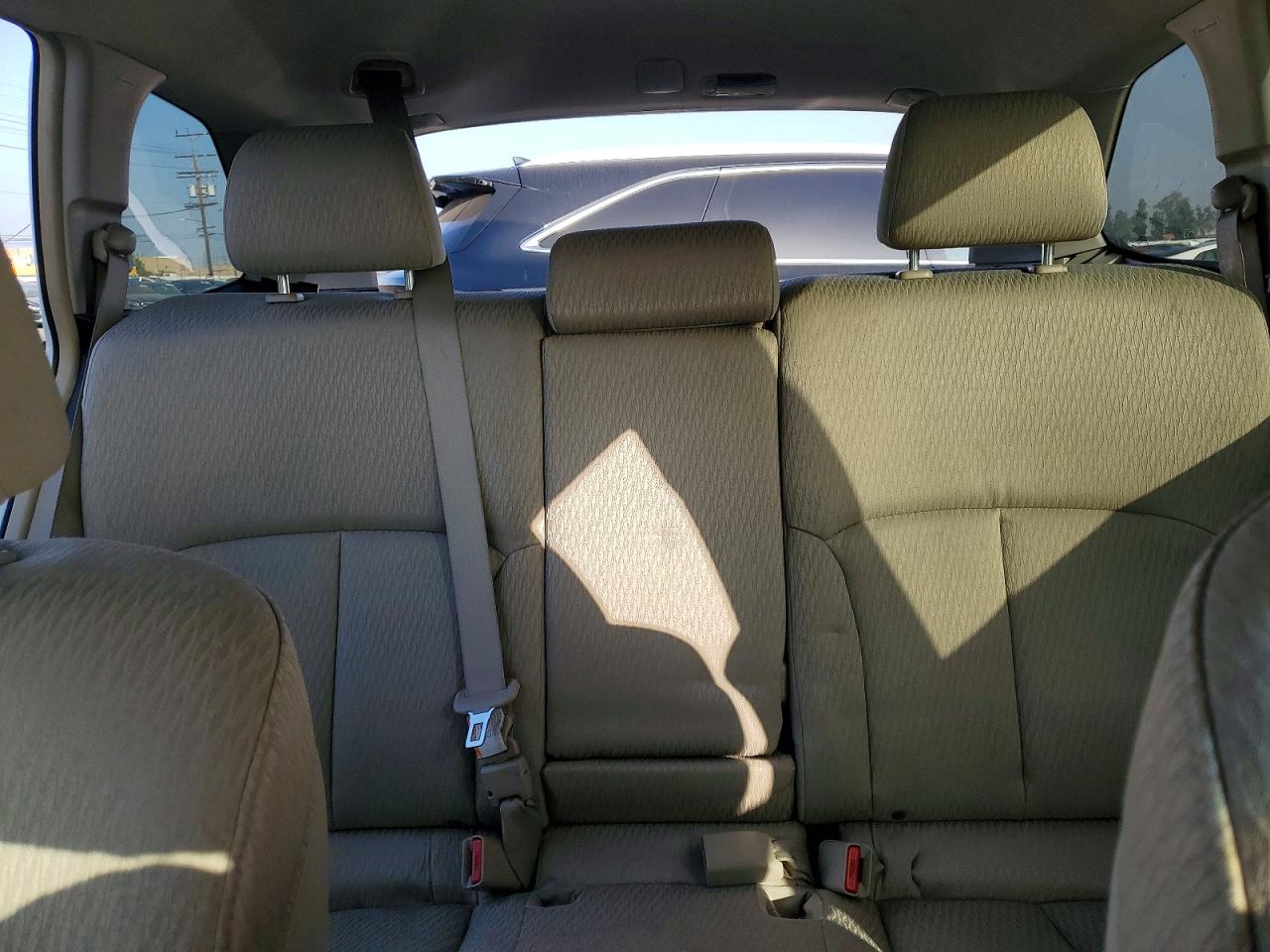 2012 SUBARU OUTBACK 2.5I PREMIUM photo 19