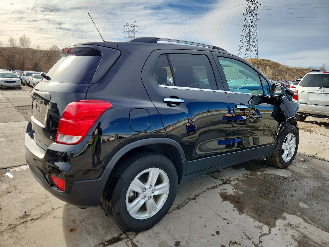2019 CHEVROLET TRAX 1LT photo 3