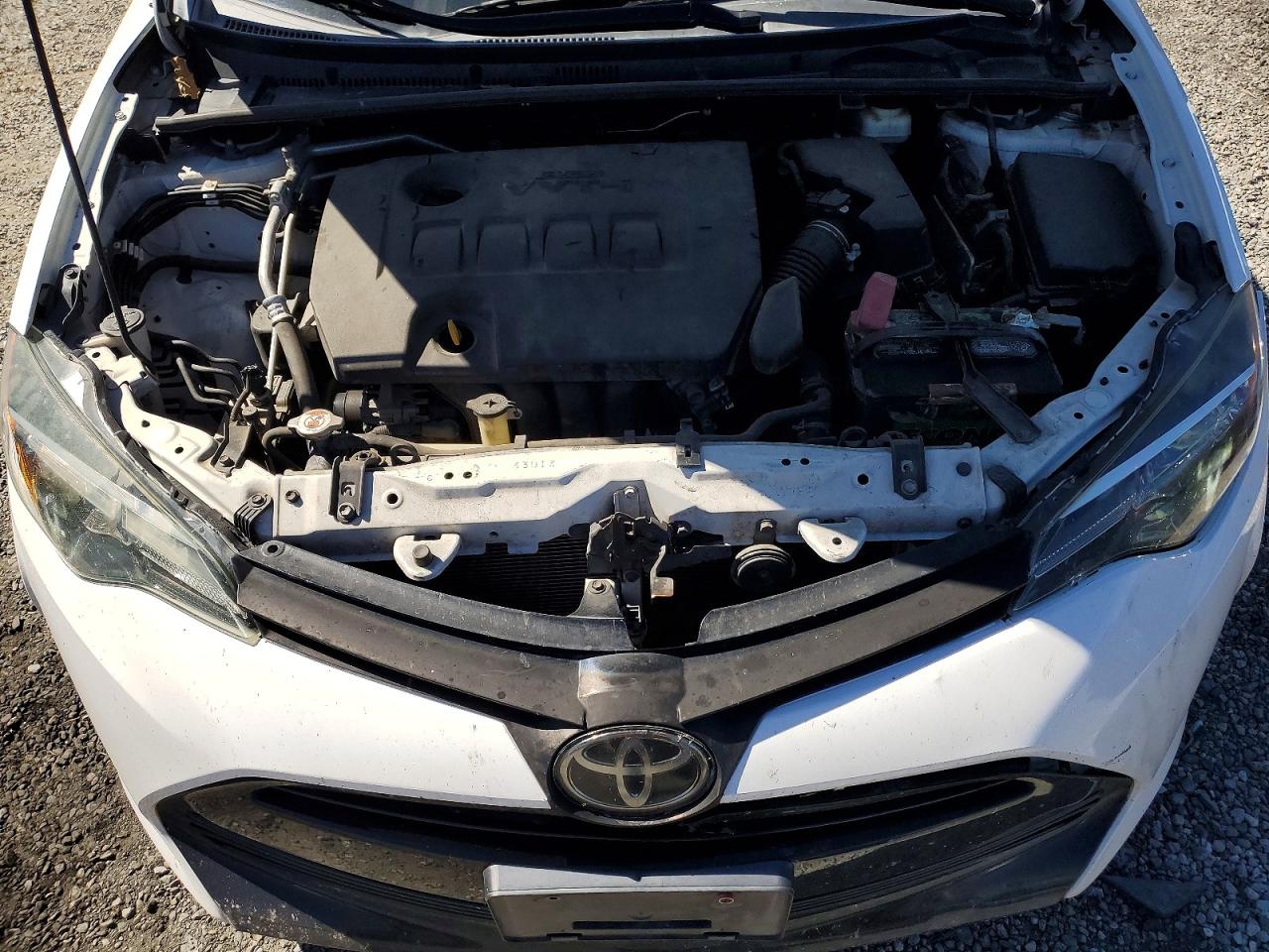 2017 TOYOTA COROLLA LE photo 31