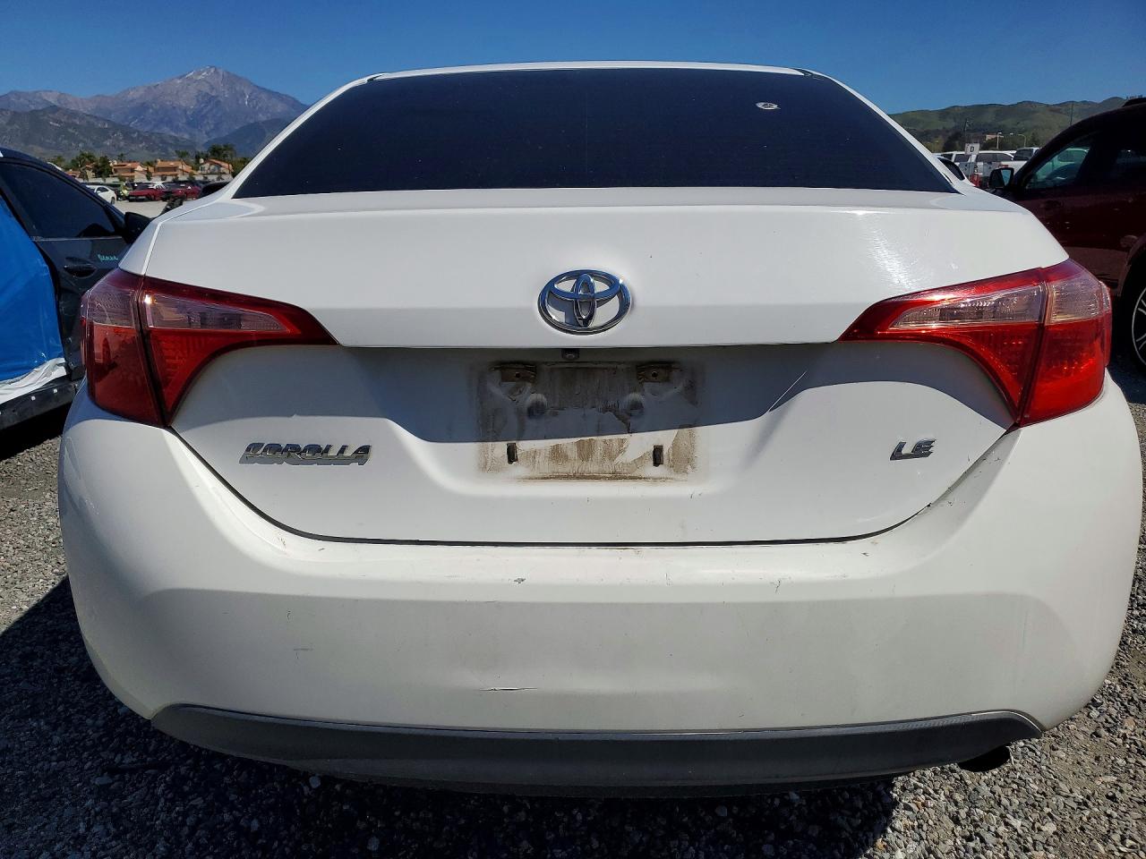 2017 TOYOTA COROLLA LE photo 16