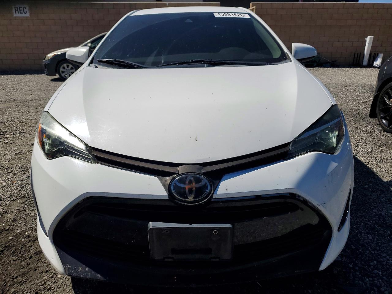 2017 TOYOTA COROLLA LE photo 13