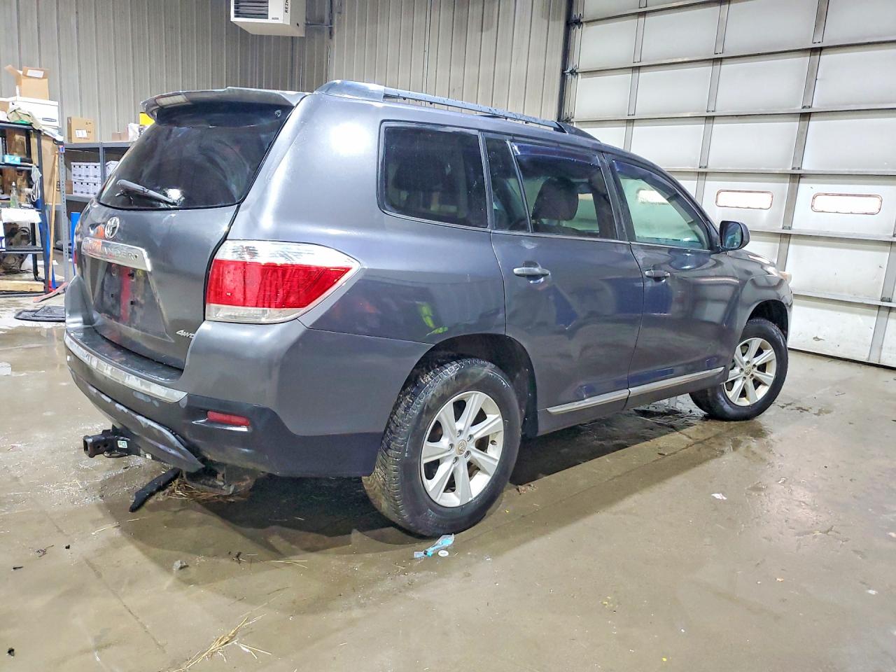 2013 TOYOTA HIGHLANDER SE photo 5