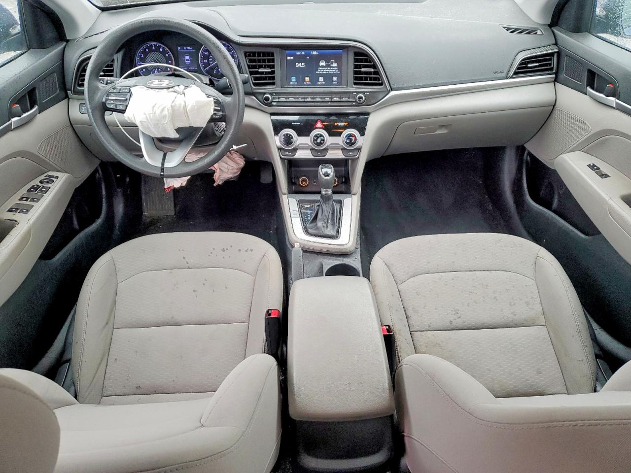2019 HYUNDAI ELANTRA SEL photo 22