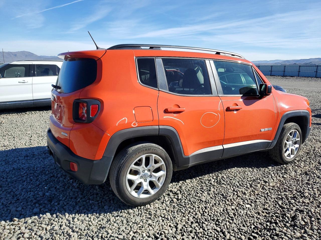 2017 JEEP RENEGADE LATITUDE photo 5