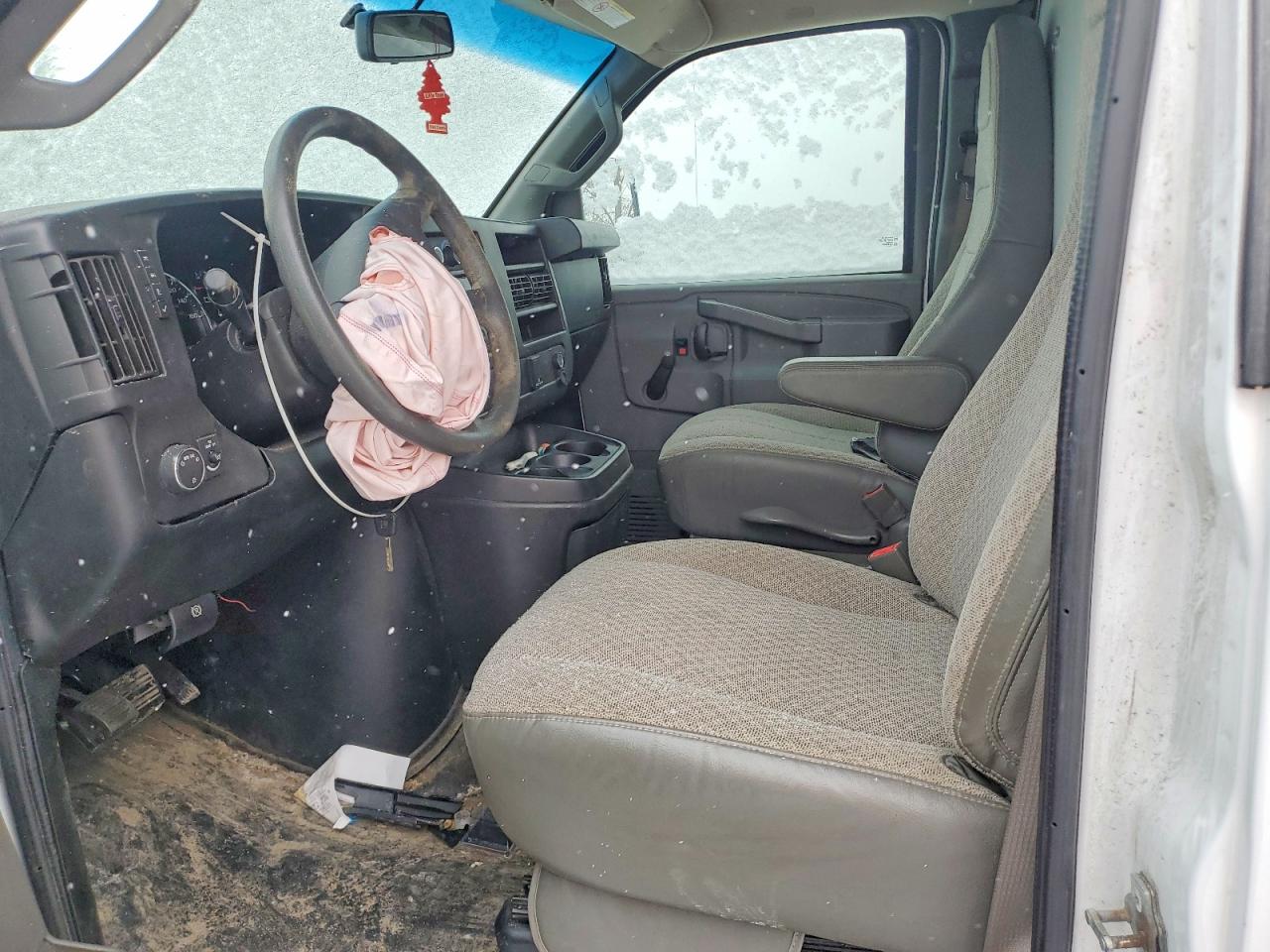 2018 GMC SAVANA CUTAWAY G3500 photo 7