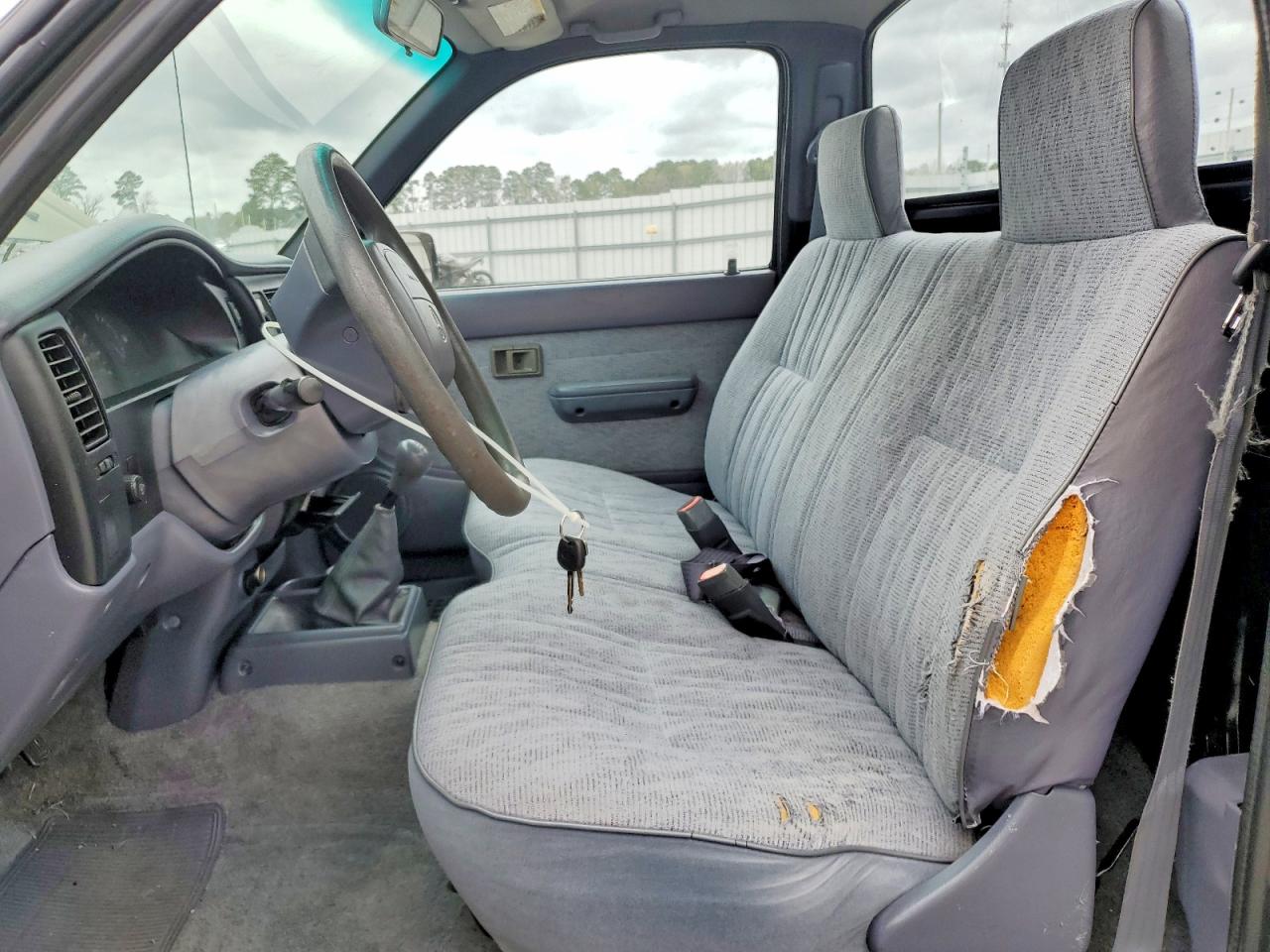 1999 TOYOTA TACOMA BASE photo 7