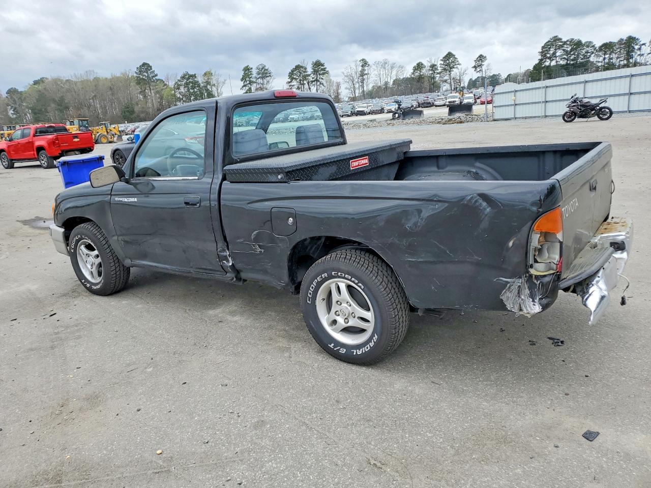 1999 TOYOTA TACOMA BASE photo 2