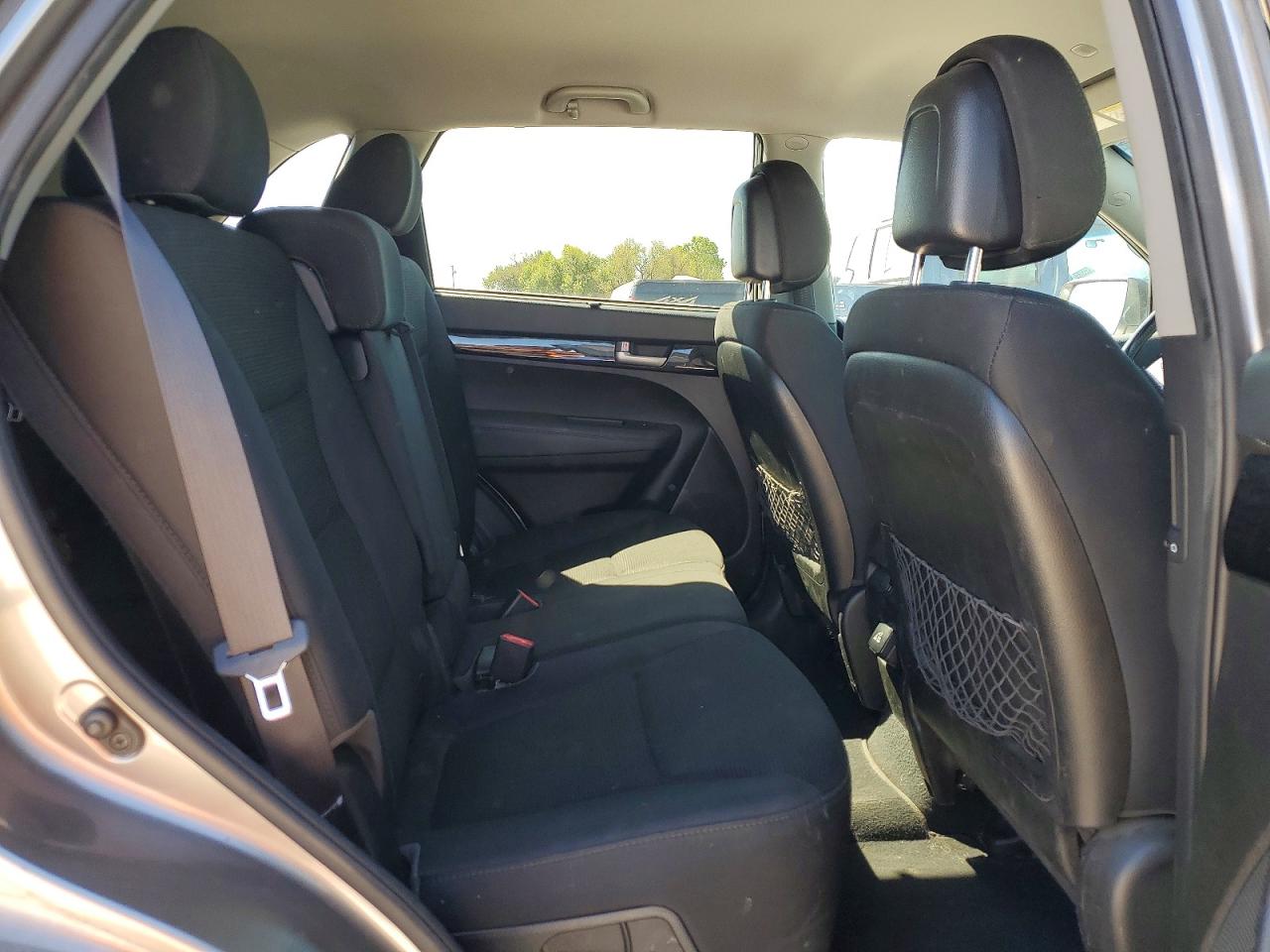 2015 KIA SORENTO LX photo 11
