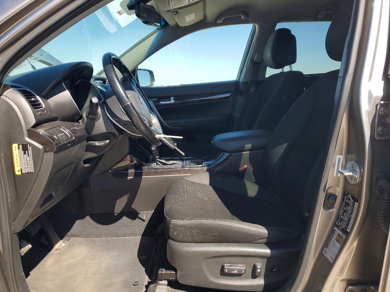 2015 KIA SORENTO LX photo 7