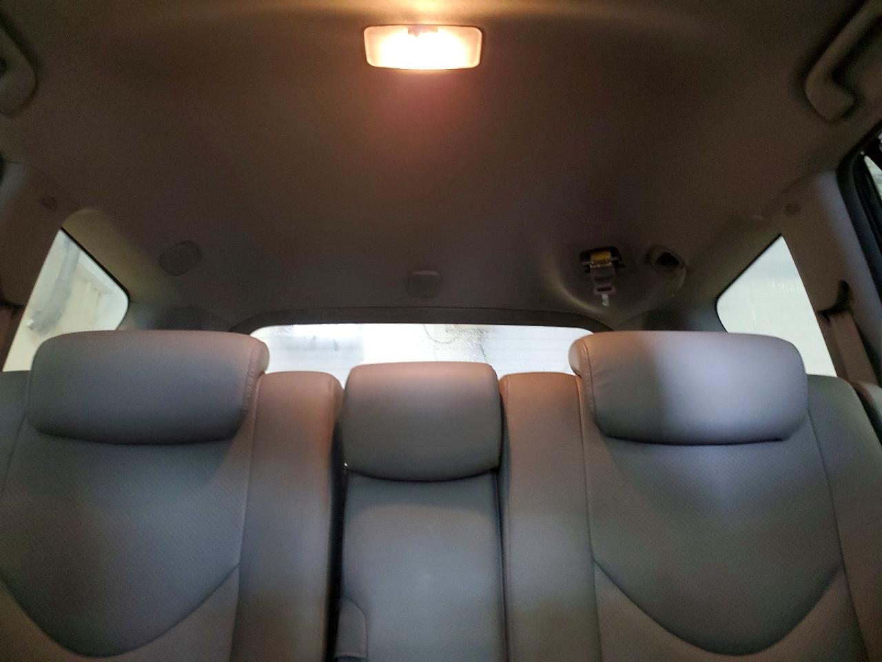 2011 TOYOTA RAV4 LIMITED photo 28