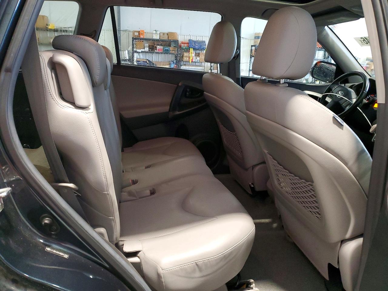 2011 TOYOTA RAV4 LIMITED photo 31