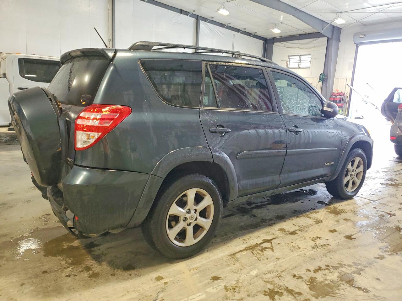 2011 TOYOTA RAV4 LIMITED photo 7
