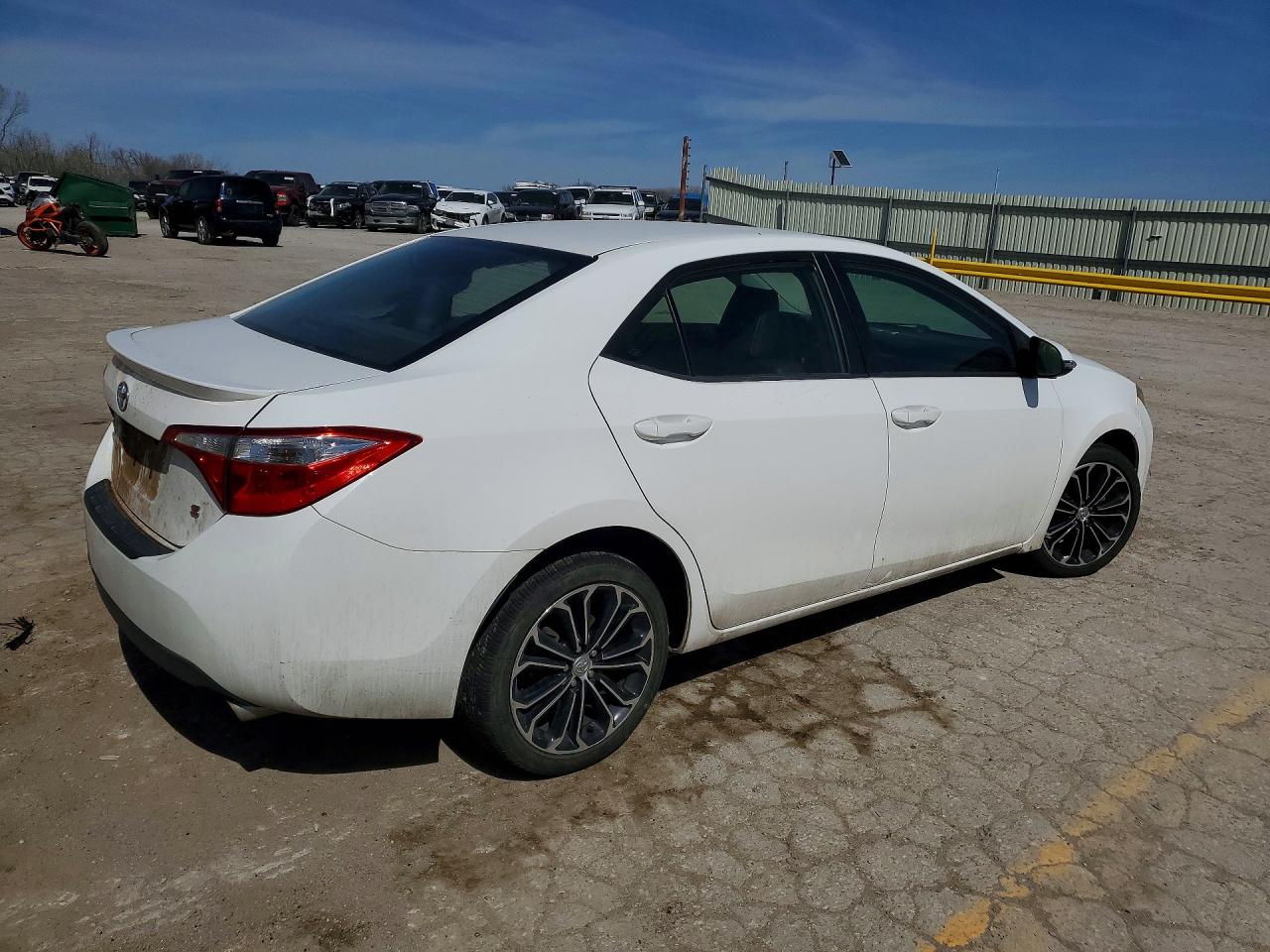 2014 TOYOTA COROLLA S PLUS photo 3