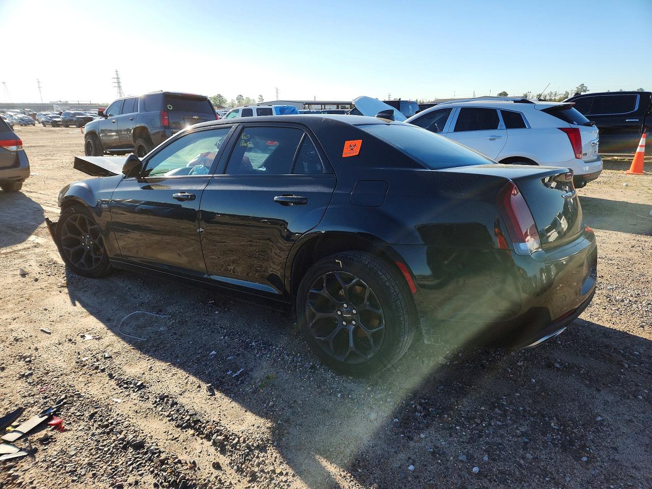 2019 CHRYSLER 300 S photo 2