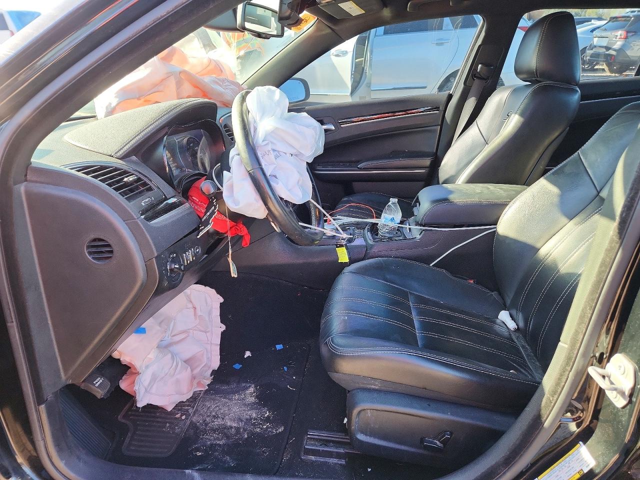 2019 CHRYSLER 300 S photo 7