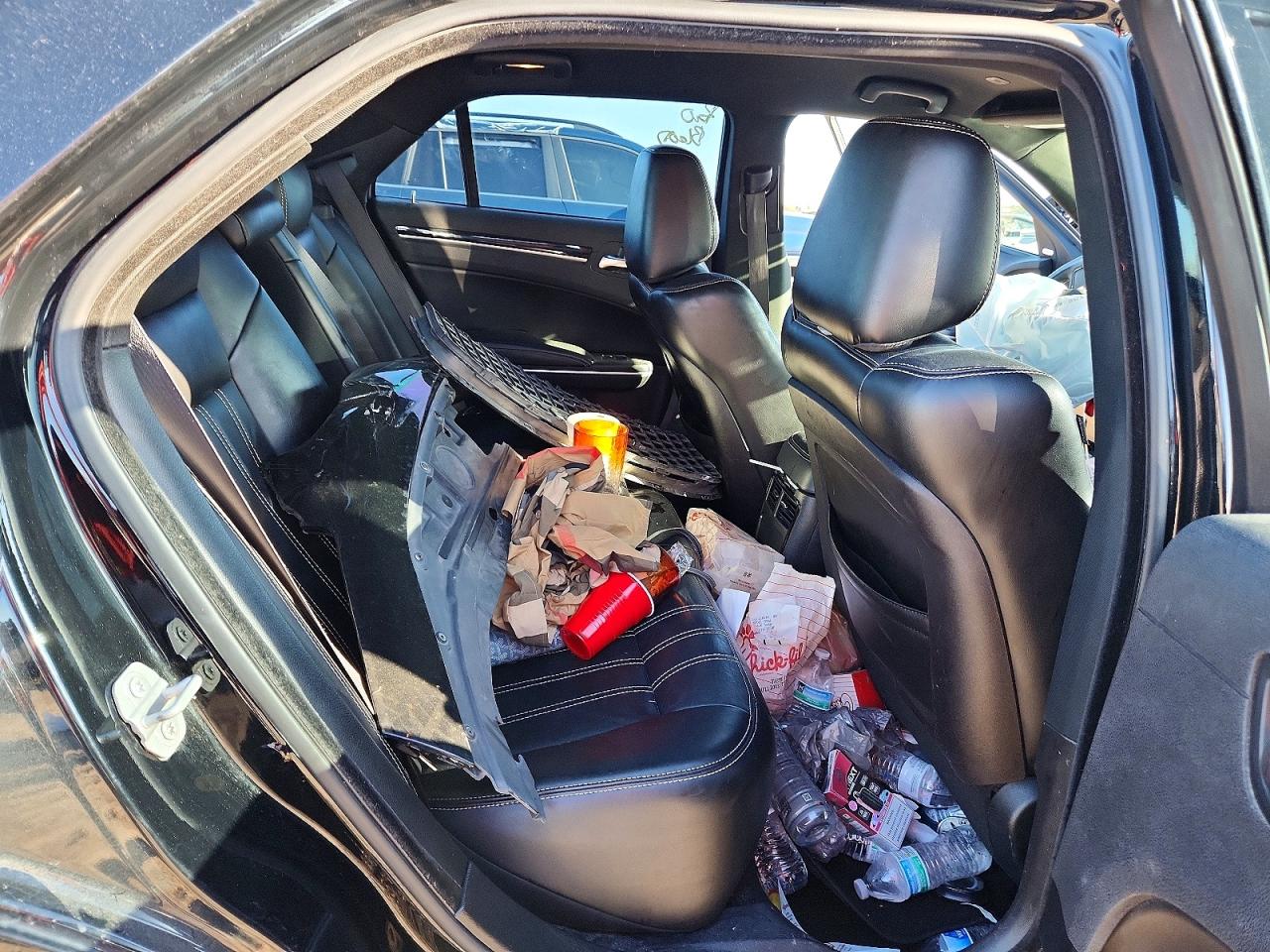 2019 CHRYSLER 300 S photo 10