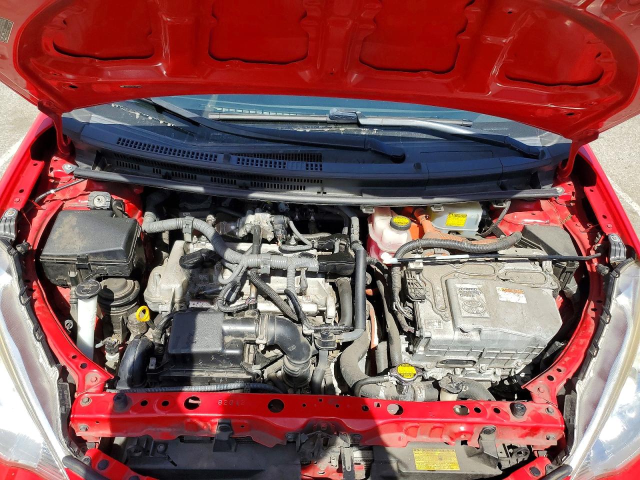 2014 TOYOTA PRIUS C ONE photo 11