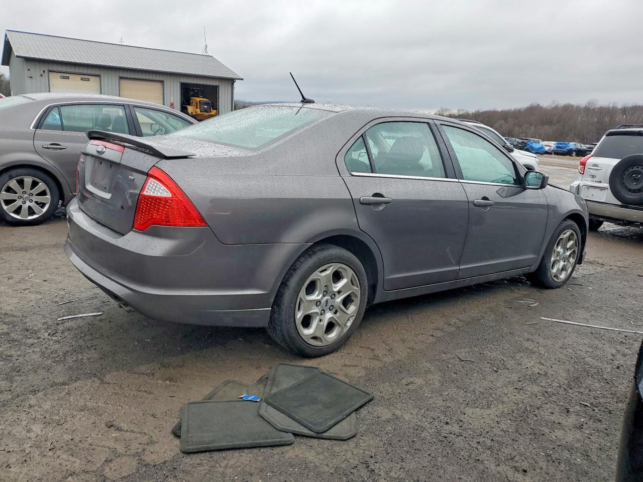 2011 FORD FUSION SE photo 7