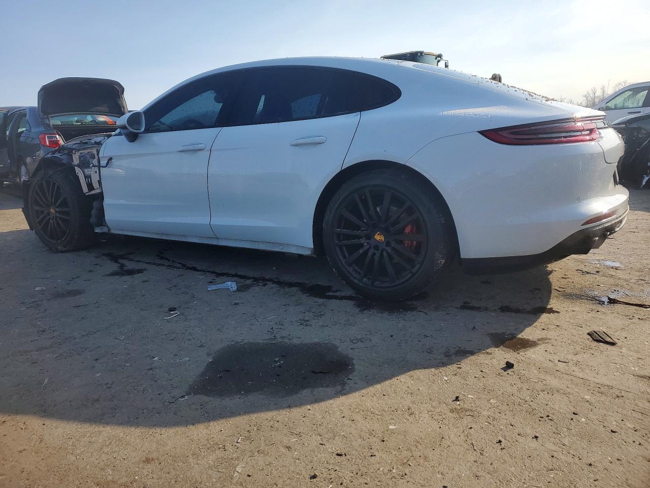 2018 PORSCHE PANAMERA 4S photo 3
