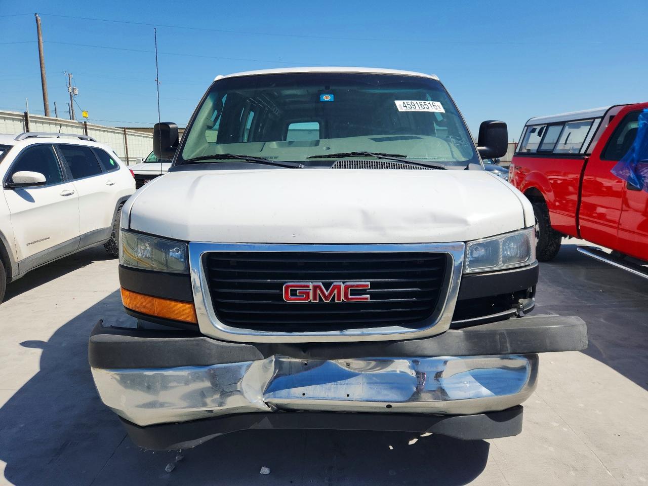 2017 GMC SAVANA G2500 photo 5