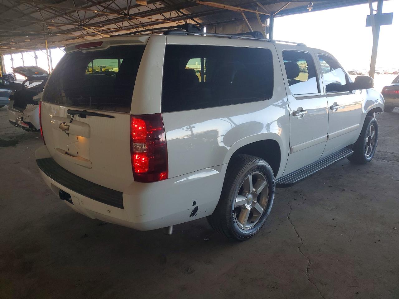 2008 CHEVROLET SUBURBAN C1500 LS photo 3