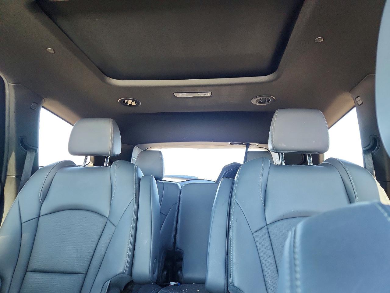 2022 BUICK ENCLAVE ESSENCE photo 10