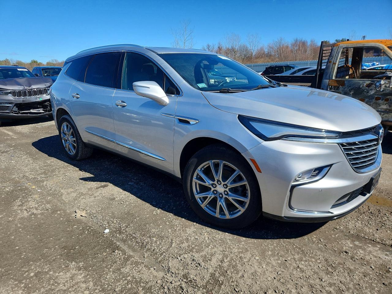 2022 BUICK ENCLAVE ESSENCE photo 4